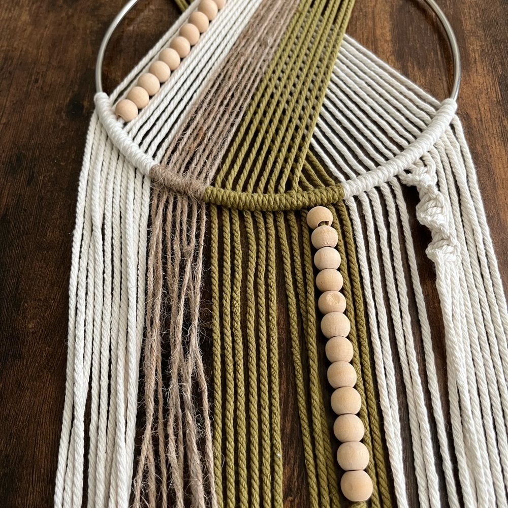 Handmade macrame wall decor - Picture 5 of 6